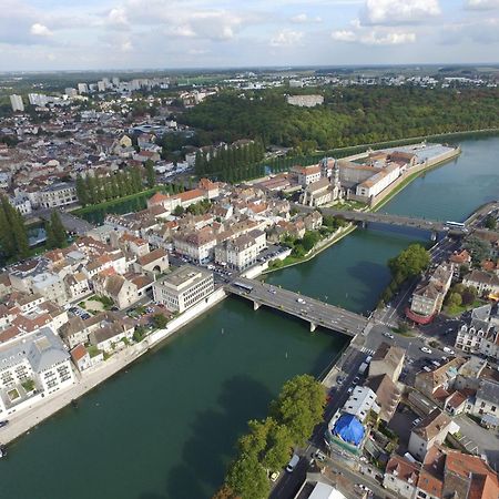 Le Panoramique - Centre-Ville Мелён Экстерьер фото